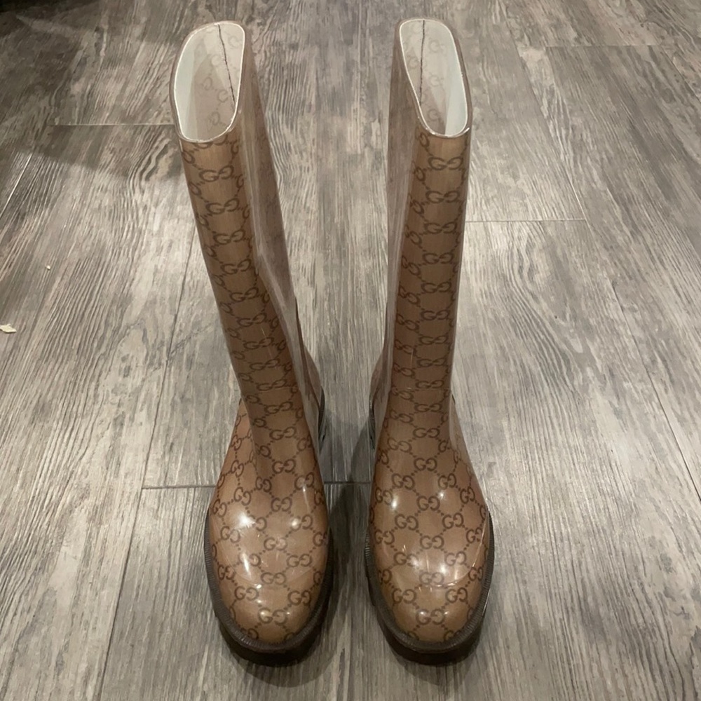 Authentic Gucci Women's Guccissima Pattern Light Brown Rubber Rain Boots
